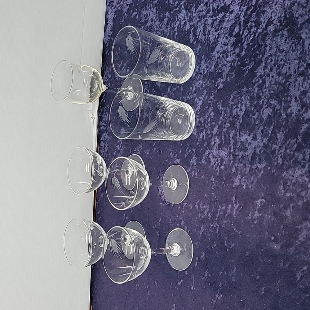 Crystal Clear Sasaki Stemmed Glasses 4" High Set of 4 Wheat Etched Plus 3 Misc.